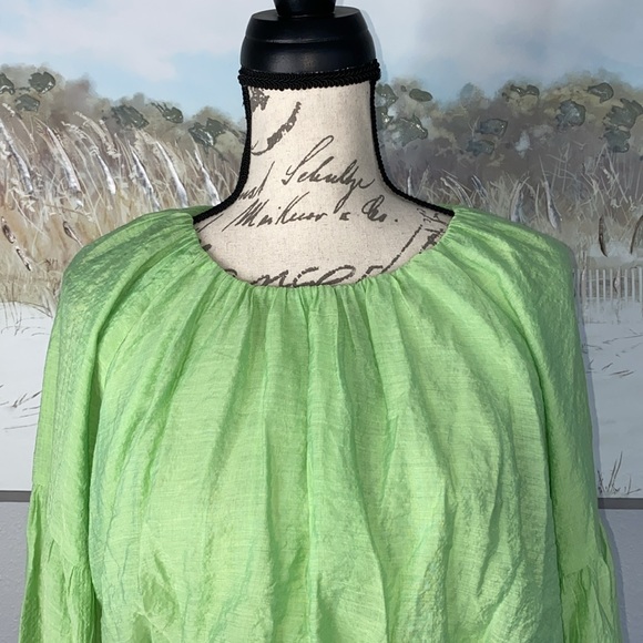 NWOT💚 Lulu's Total Bliss Lime Green Balloon Sleeve Crop Top Size XS - Picture 6 of 16